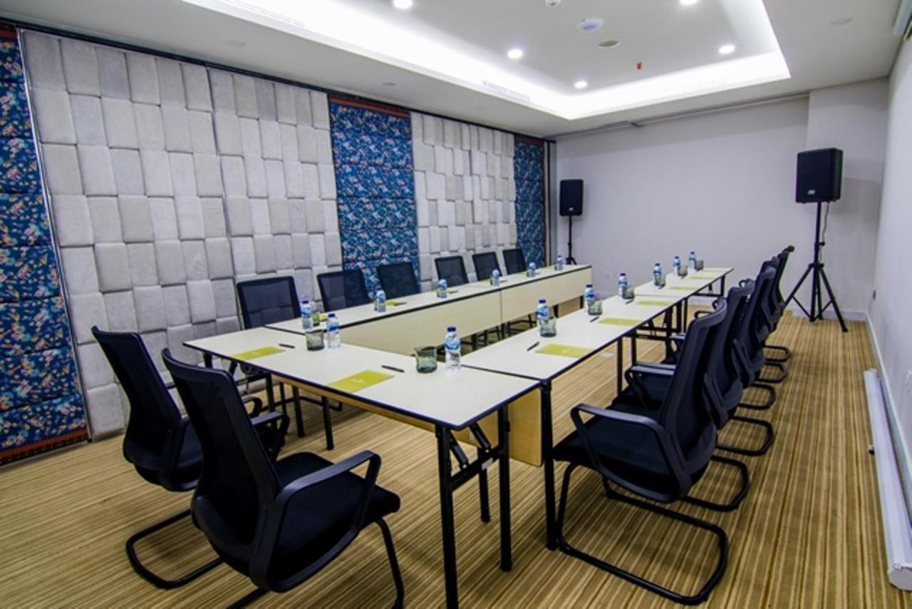 Jambuluwuk Thamrin Hotel Джакарта Екстериор снимка