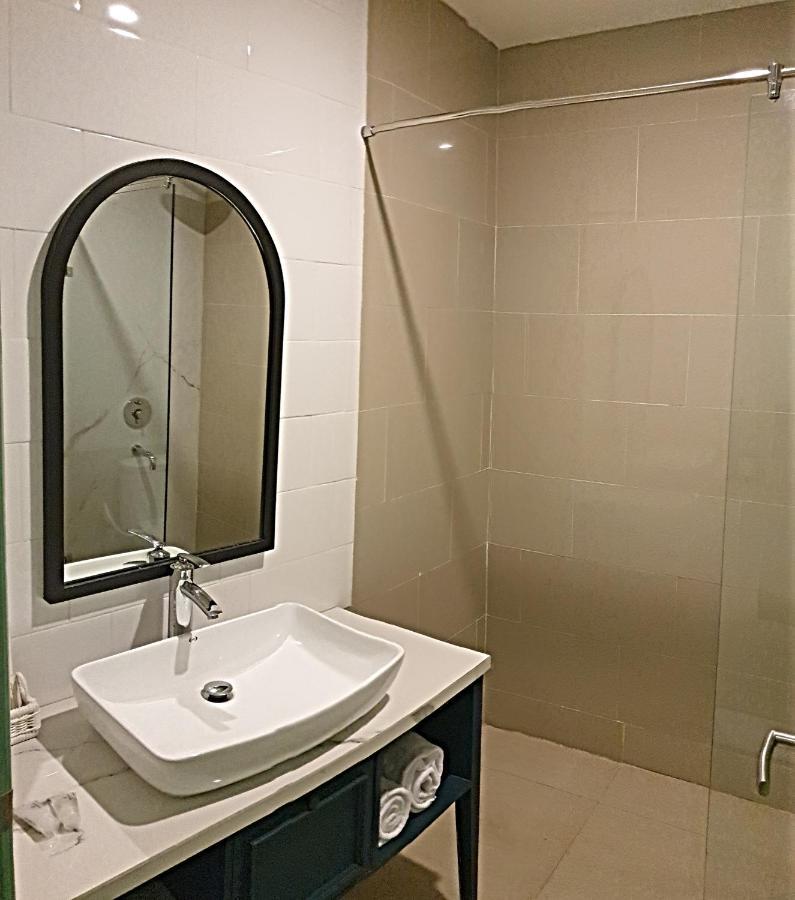 Jambuluwuk Thamrin Hotel Джакарта Екстериор снимка
